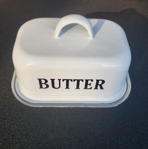Butter dish
